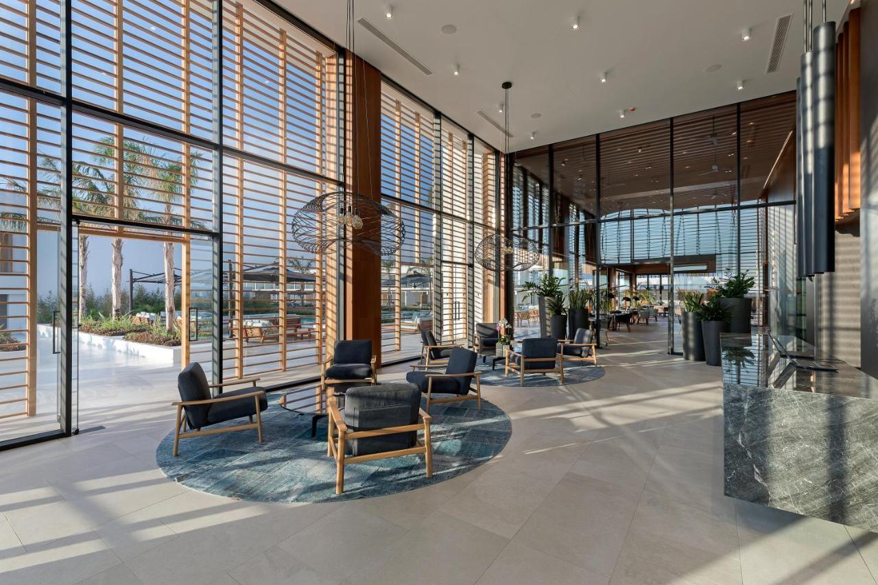 D' Andrea Lagoon All Suites - Adults Only มาร์มารี ภายนอก รูปภาพ The lobby of the hotel