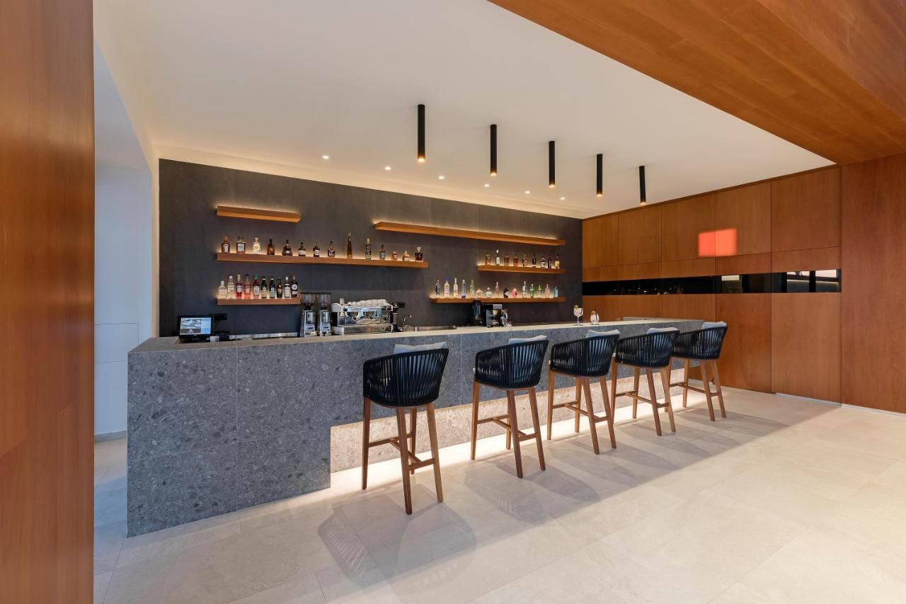 D' Andrea Lagoon All Suites - Adults Only มาร์มารี ภายนอก รูปภาพ The bar at the lounge