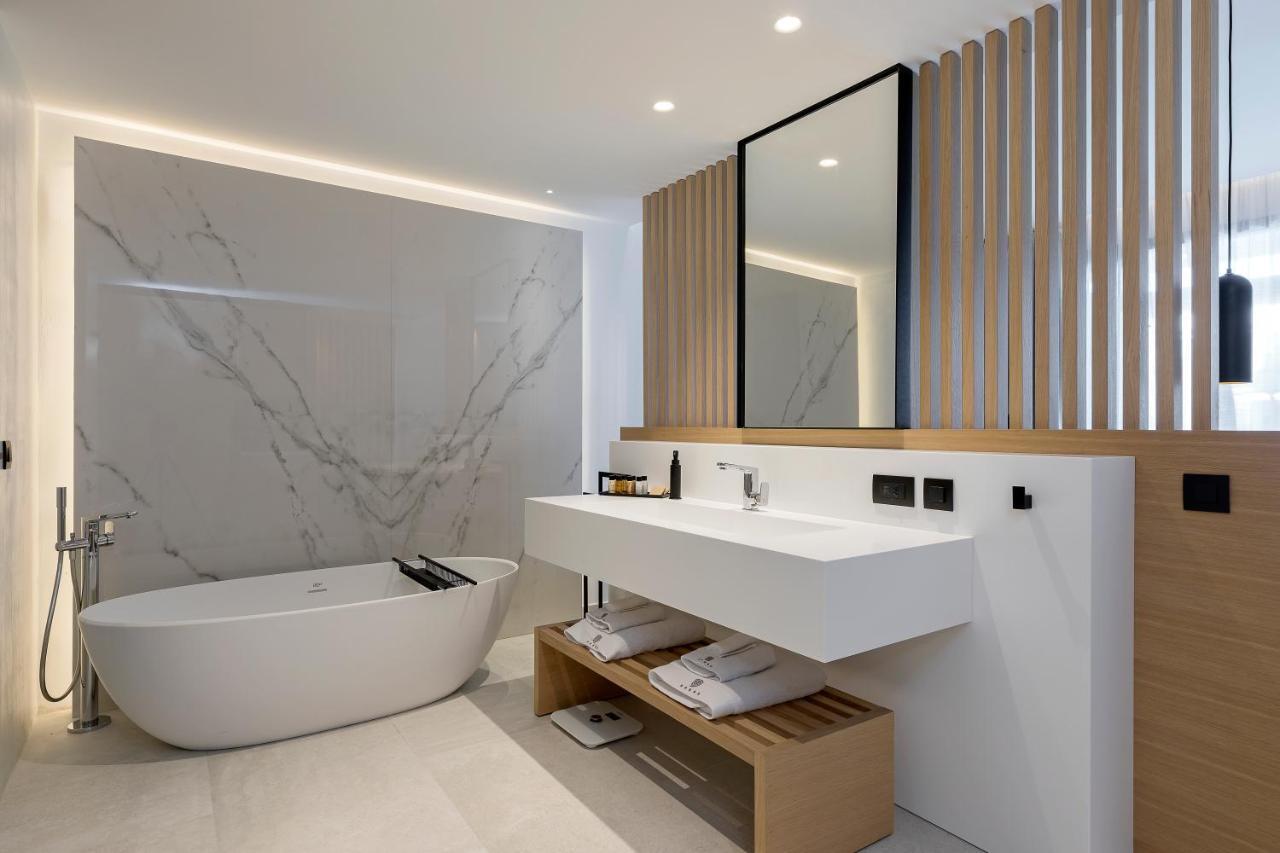 D' Andrea Lagoon All Suites - Adults Only มาร์มารี ภายนอก รูปภาพ Bathroom