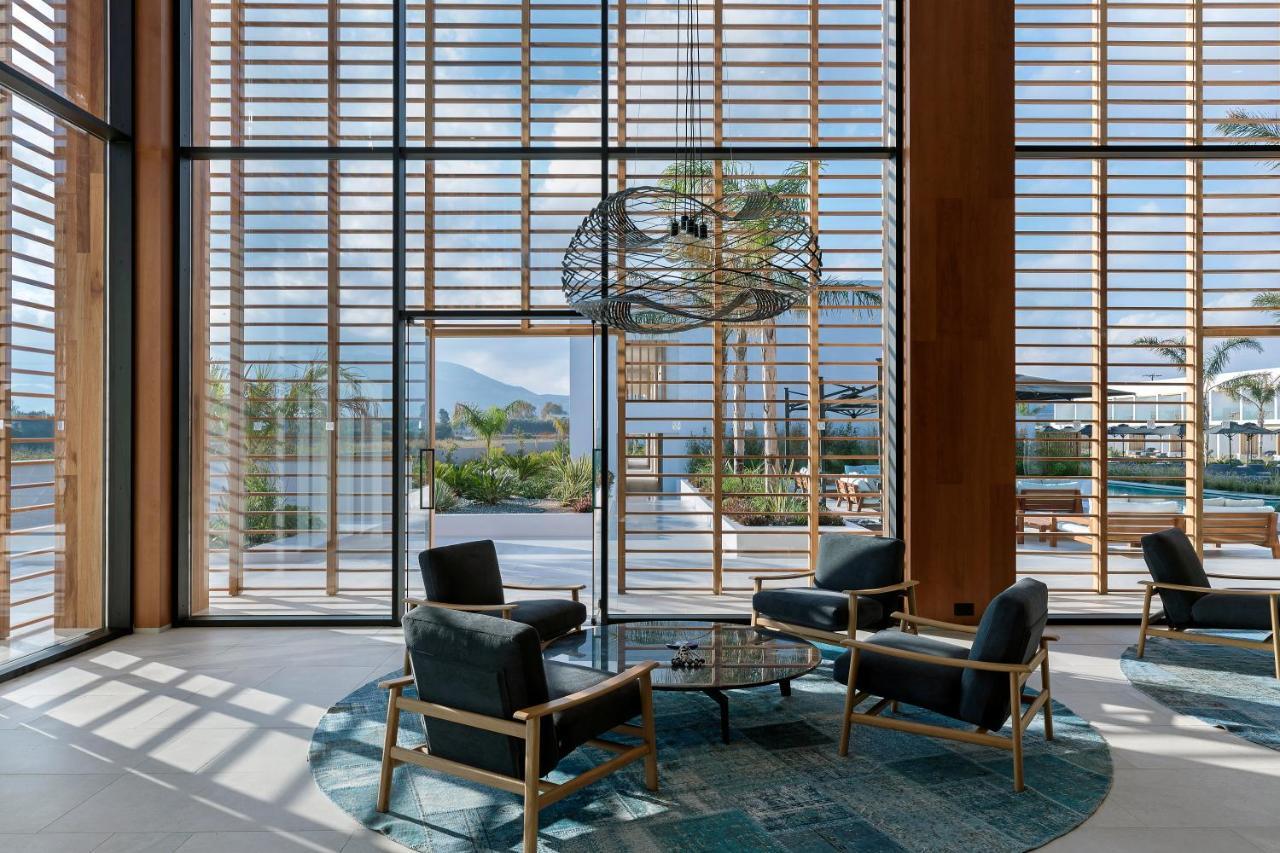 D' Andrea Lagoon All Suites - Adults Only มาร์มารี ภายนอก รูปภาพ Interior of the hotel